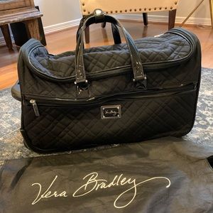 Vera Bradley 22’’ Rolling Duffle Bag